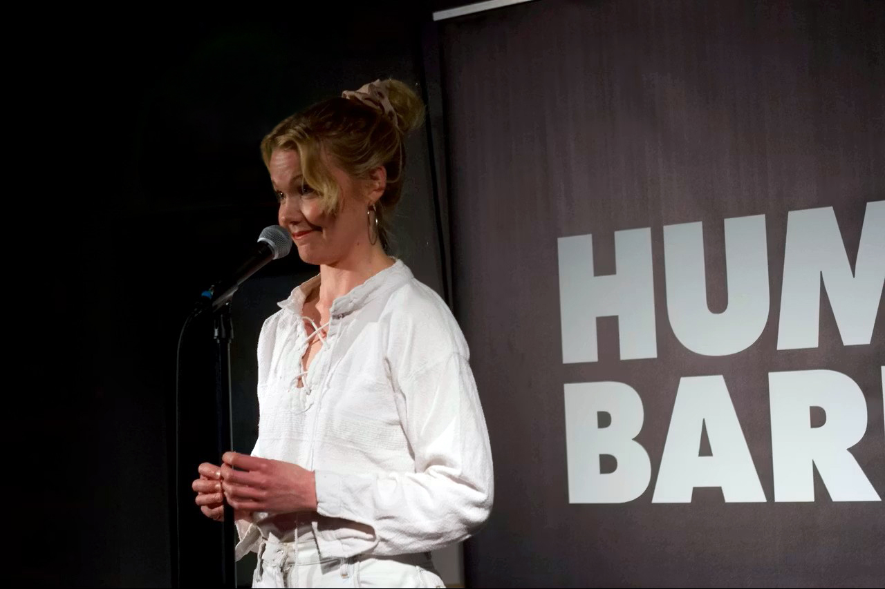 Elvira »Gullis« Gullberg – Standup & musik – Kulturaktiebolaget